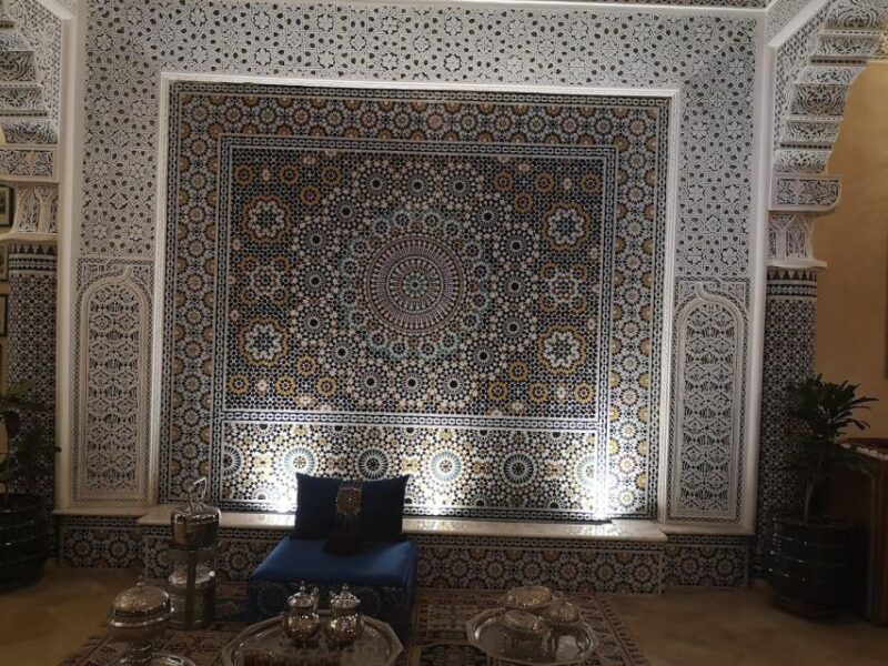 Casablanca City Night Tour and Traditional Moroccan Dinner - Capturing Picturesque Moments at Landmarks