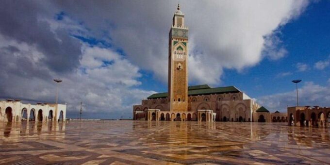 Casablanca: Full-Day City Exploration With Hotel Pickup - Taking in Colonial History