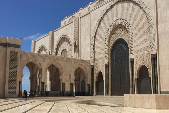 Casablanca Guided Private Tour Including Mosque Entrance - Tour Experience
