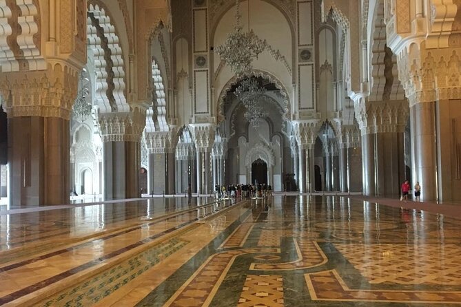Casablanca Hassan II Mosque Guided Tour With Entrance Ticket - Key Features of the Mosque