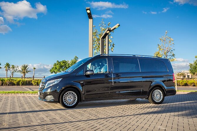 Casablanca Private Car Hire With a Driver - Features of the Vehicle