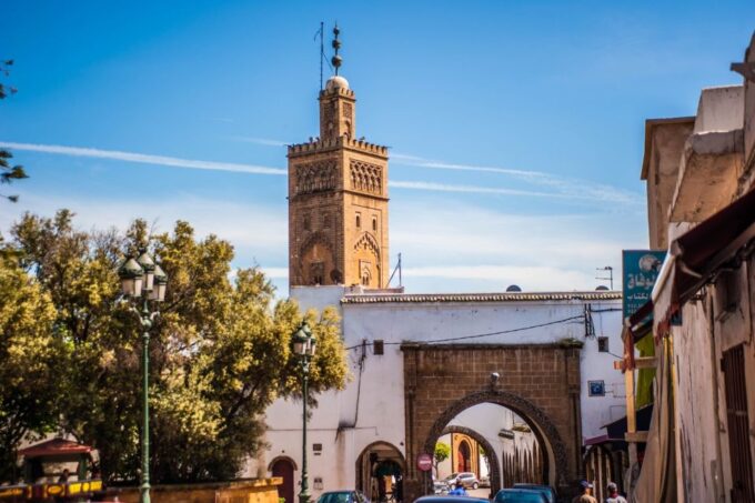 Casablanca: Religions of Morocco With Hassan II Mosque Visit - Private Transport and Knowledgeable Guidance