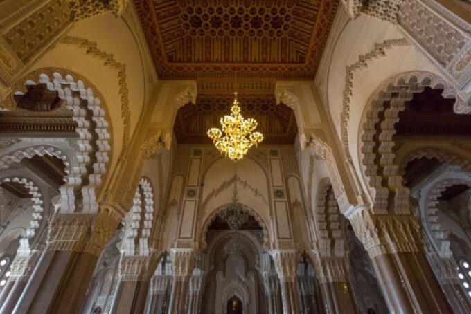 Casablanca Tour With Hassan II Mosque Ticket & Hotel Pickup - Tour Inclusions