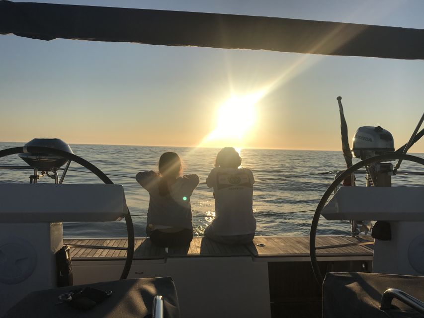Cascais: 2-Hour Sunset Cruise - Exploring Stunning Shores