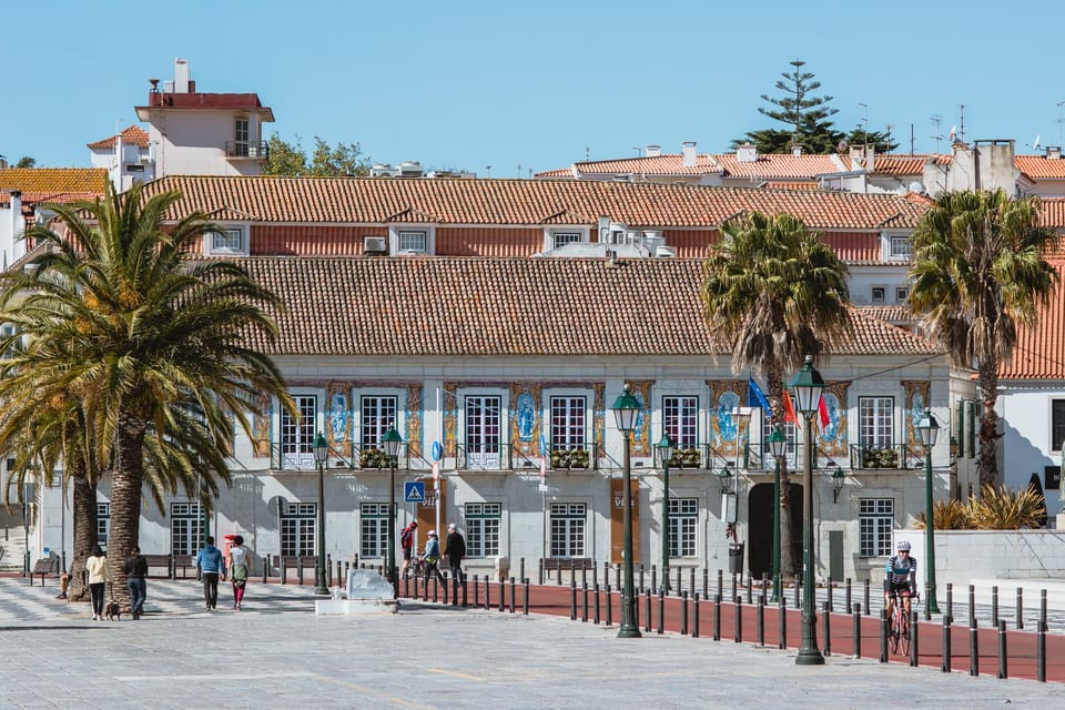Cascais: Flexible Walking Tour in Historic Center - Key Points