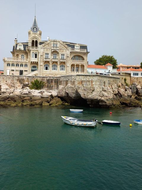 Cascais - Private Tour in English in Lisbon's Suburb - Key Points