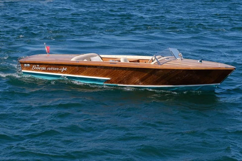 Cascais | Tour on Classic Venetian Boat with Drinks - Discovering Cascais by Water: A Classic Venetian Boat Tour