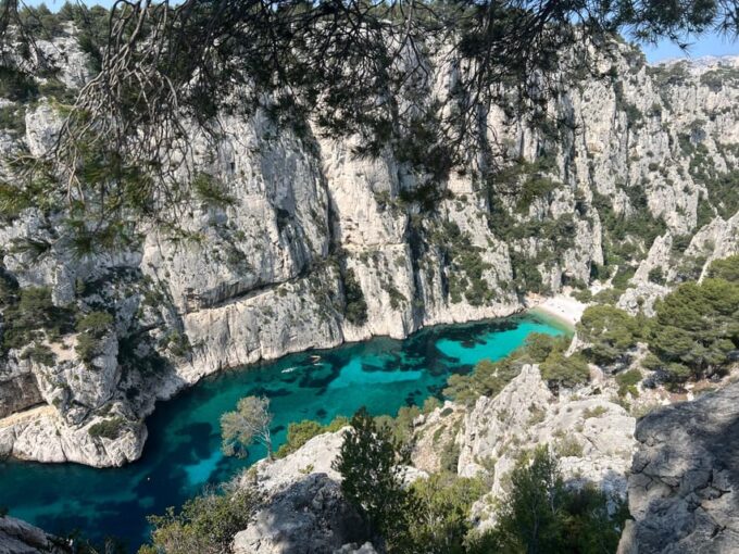 Cassis: Calanques National Park Guided Hiking Half-Day Trip - Return to the Starting Location