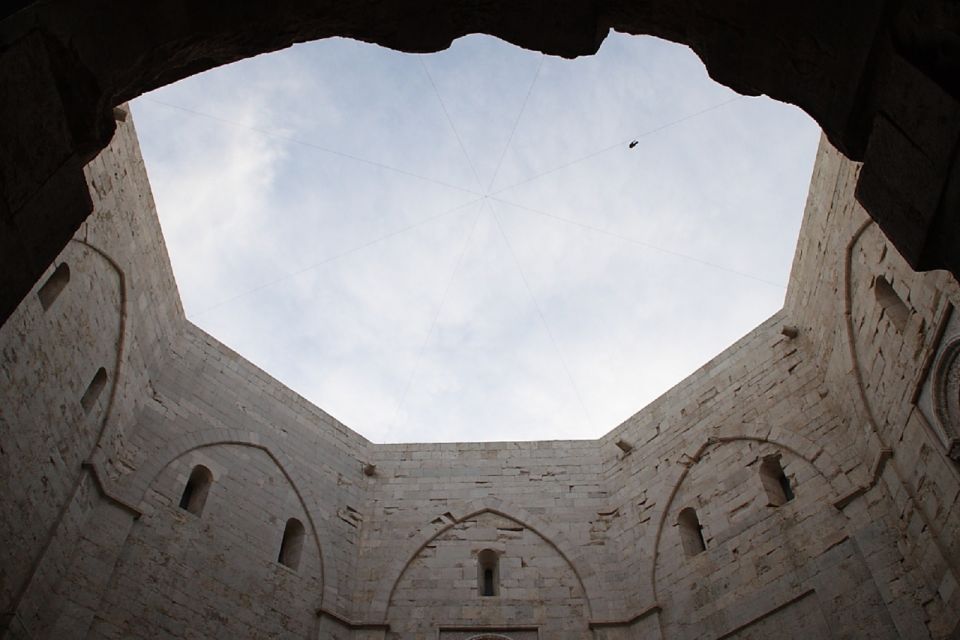 Castel Del Monte Tour With Transfer From Trani - Key Points