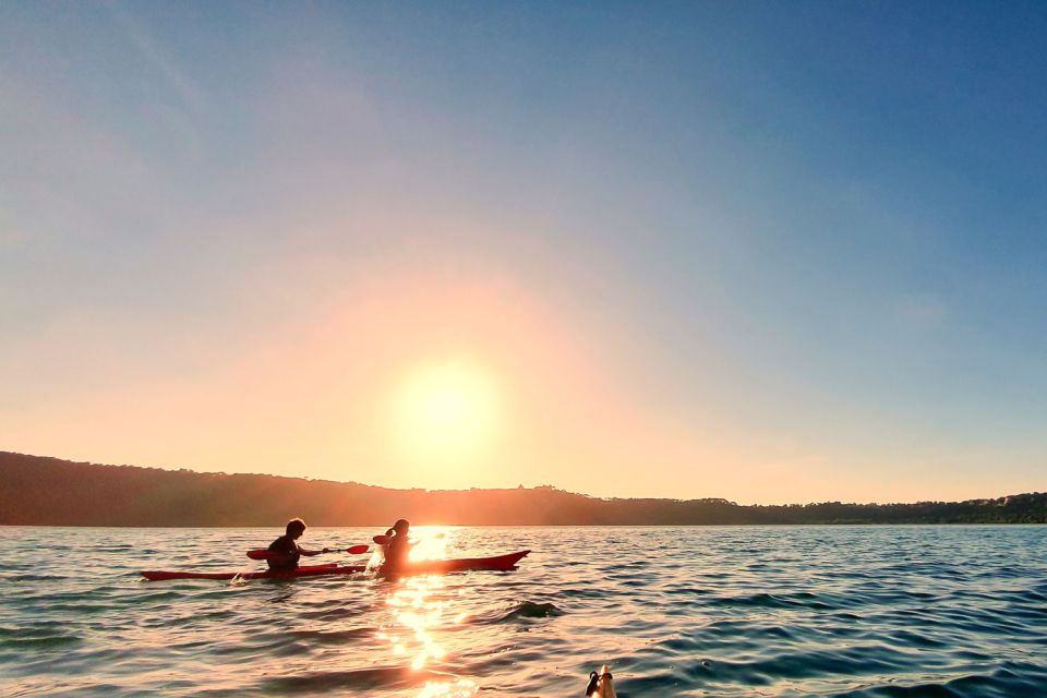 Castel Gandolfo: Kayak Food and Wine Tour - Best Time to Visit