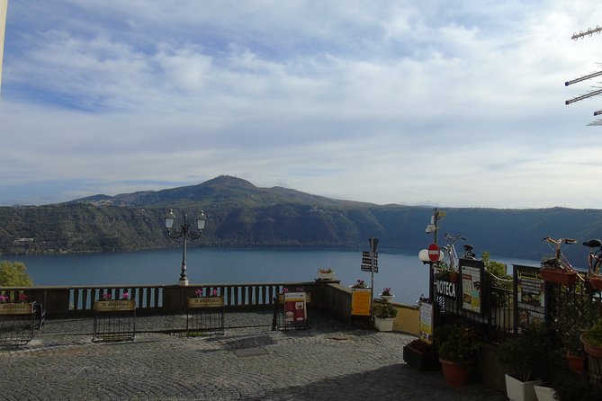 Castelgandolfo Pontifical Villas - Summer Residence of the Pope From Rome - The Sum Up
