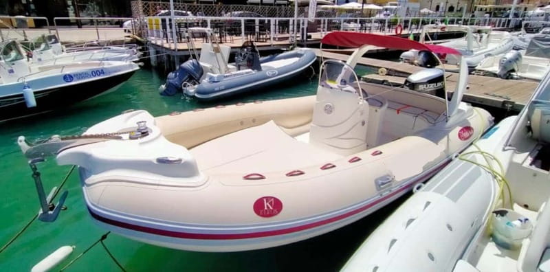 Castellammare del Golfo: Dinghy excursion with aperitif - Key Points