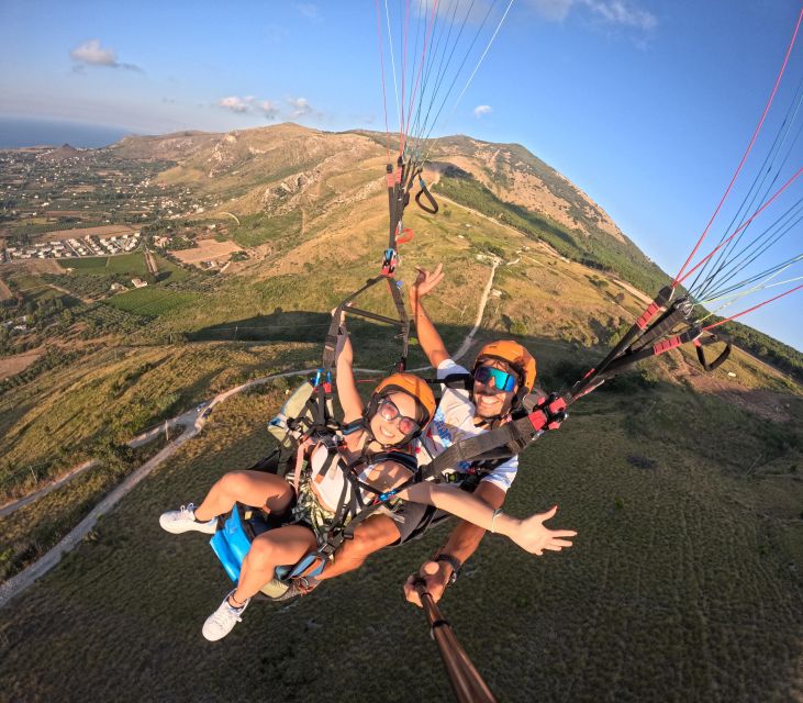 Castellammare Del Golfo: Paragliding Flight and GoPro Video - Duration and Logistics