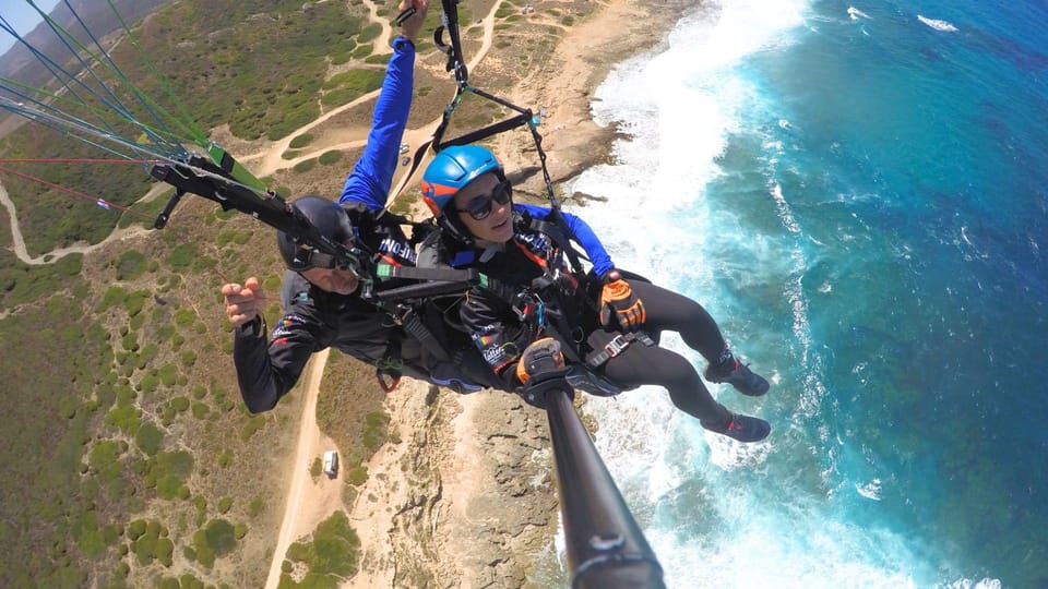 Castelsardo: tandem paragliding flight in Littigheddu - An In-Depth Look at the Paragliding Experience