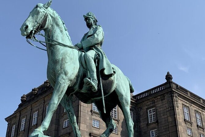 Castle Islands Royal History: A Self-Guided Audio Tour of Slotsholmen - The Experience and Atmosphere