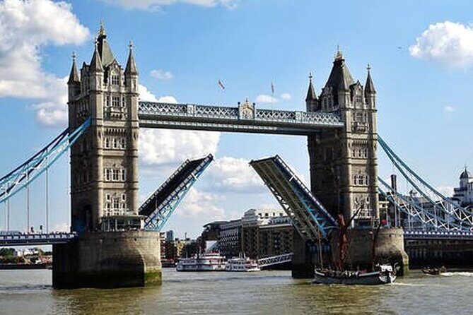 Castles & Bridges Tour : See over 15 London Top Sights - Key Points