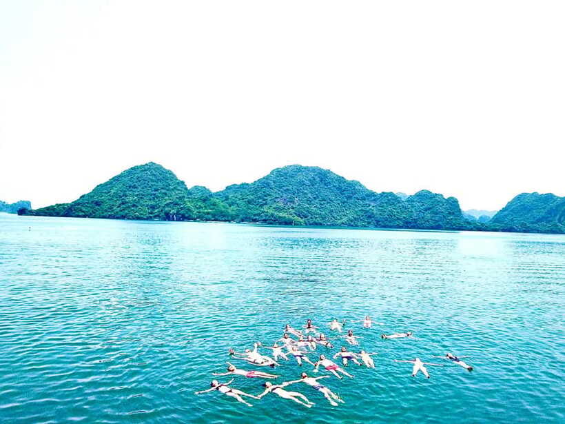 Cat Ba Island: 1 Day Kayaking, Swimming, Cycling, Snorkeling, Lunch - Swimming and Relaxing on the Boat