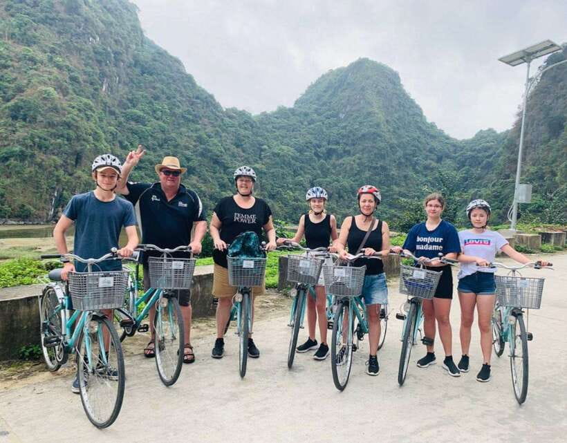 Cat Ba: Lan Ha Bay Luxury Day Tour: Cruise, Kayaking, Biking - Inclusions for a Hassle-Free Experience