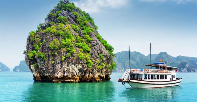 Cat Ba: Lan Ha & Ha Long Bay Kayak & Snorkel Boat Tour - What to Bring