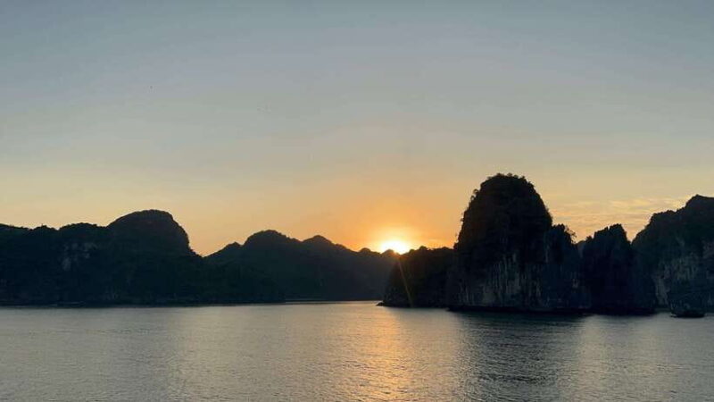 Cat Ba: Sunset & Bioluminescent Kayaking on Lan Ha Bay - What to Bring