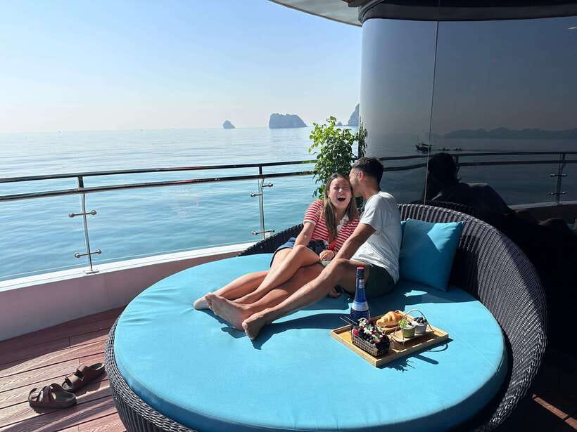 Cat Ba: Sunset on Lan Ha Bay With Kayak & Sunset Party - Sunset Party