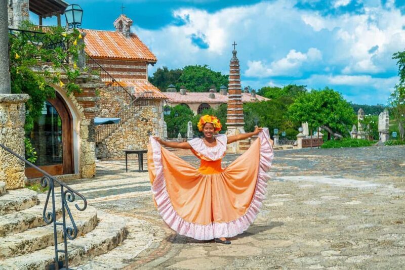 Catalina Island & Altos de Chavón Full-Day Tour - Key Points