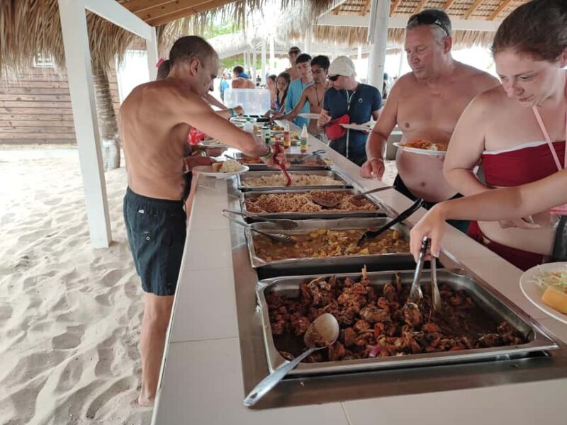 Catalina Island Comfort: Snorkeling & Catamaran Experience - A Full Breakdown of the Experience