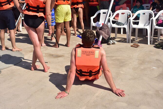 Catamaran Arches, Animas Beach, Quimixed Waterfall and Food Tour - Snorkeling and Water Activities