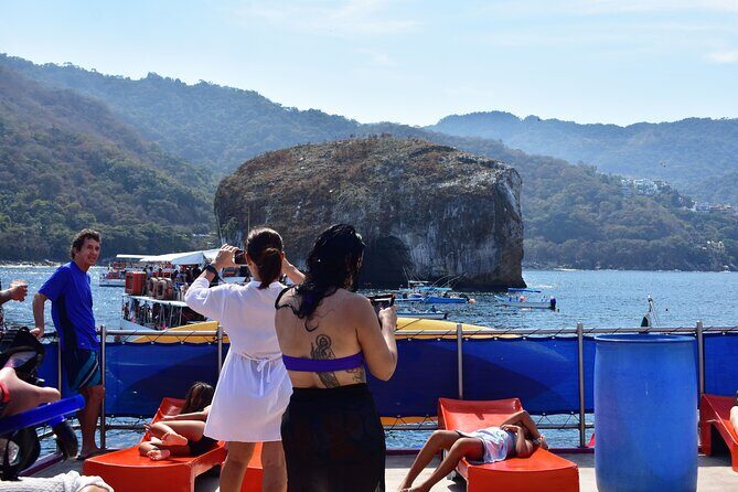 Catamaran Arches, Animas Beach, Quimixed Waterfall and Food Tour - FAQs