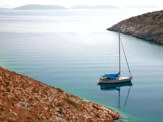 Catamaran Cruise to Dia Island and Transfer Service - Frequently Asked Questions