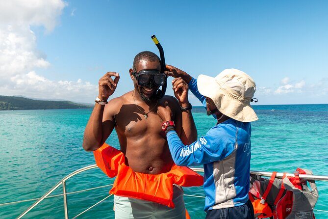 Catamaran Cruise with Snorkeling and Dunn's River Falls - Key Points