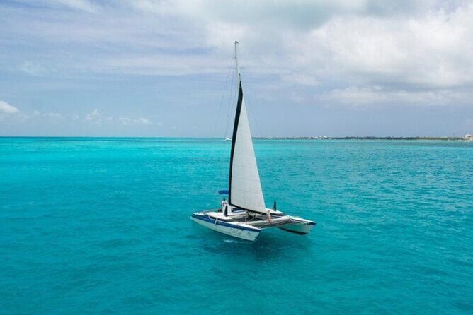 Catamaran Isla Mujeres, Beach Club and Drinks from Puerto Morelos - What’s Included and What’s Not?
