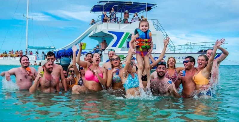 Catamaran party Boat con open bar y snorkeling en punta cana - An Enthusiastic Introduction to a Coastal Celebration