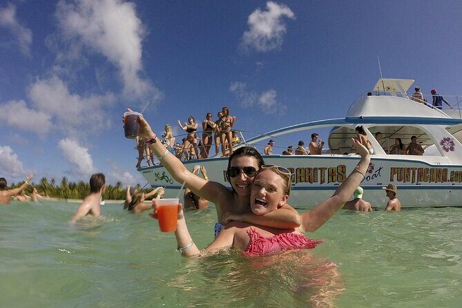 Catamaran party in Punta Cana with open bar, music and more - FAQ