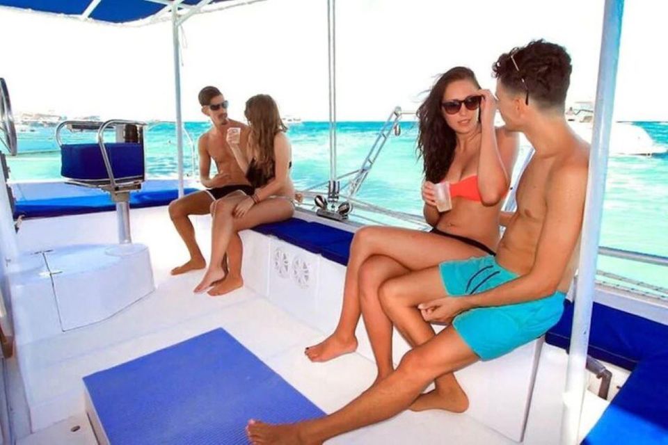 Catamaran Party Isla Mujeres With Drinks & Lunch - Key Points