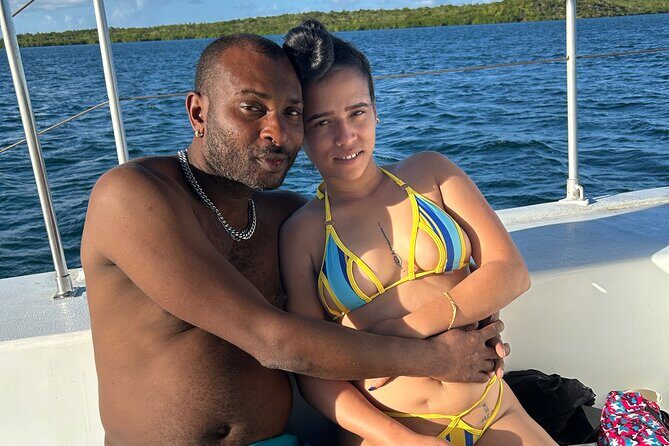 Catamaran private charter - Authentic Experiences and Guest Feedback