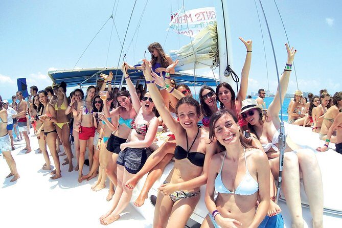 Catamaran Sailing to isla mujeres open bar included - Who Should Consider This Tour?
