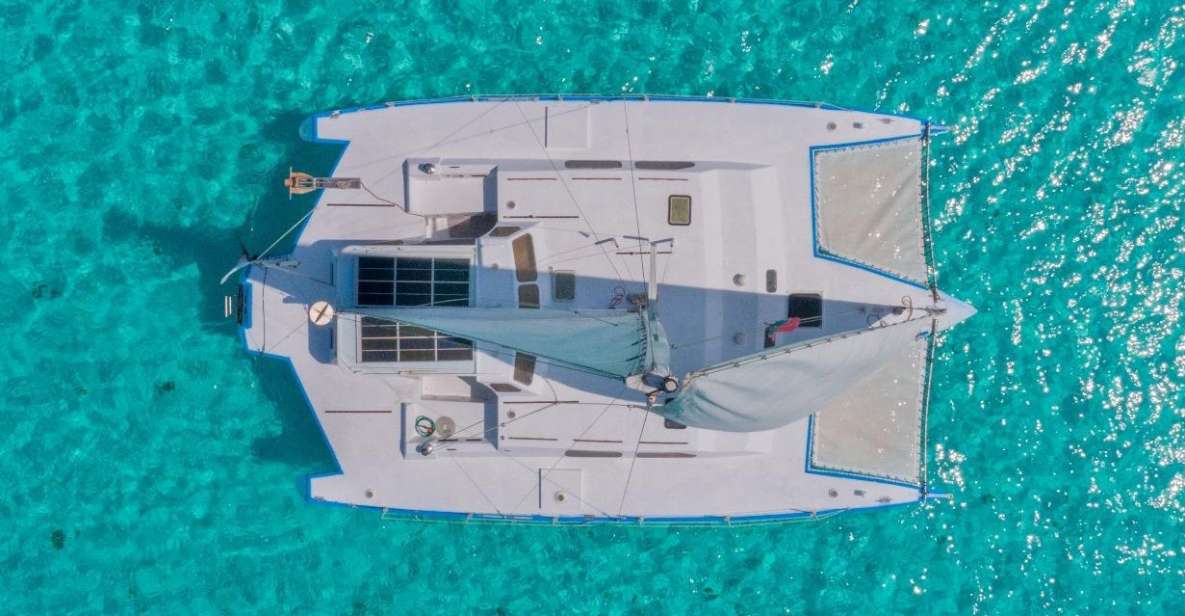 Catamaran to Isla Mujeres, Lunch, Open Bar & Snorkel - Age Requirements