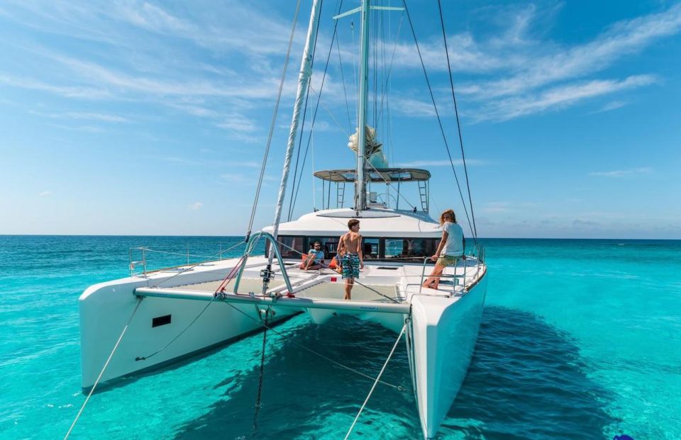 Catamaran to Isla Mujeres Open Bar - Snorkeling and Isla Mujeres