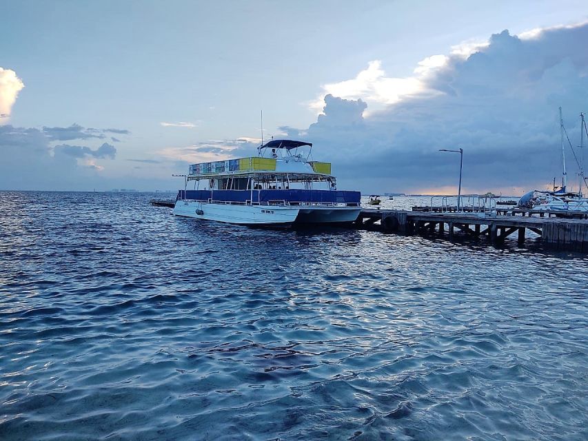 Catamaran to Isla Mujeres With Snorkel, Openbar & Transfer - Turquoise Waters of Mexican Caribbean