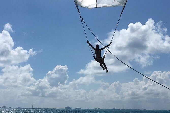 Catamaran tour to Isla Mujeres with snorkeling, open bar - FAQs