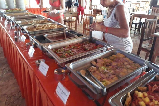 Catamaran unlimited Isla Mujeres with from Playa del Carmen - The Return Journey: Sunset and Open Bar