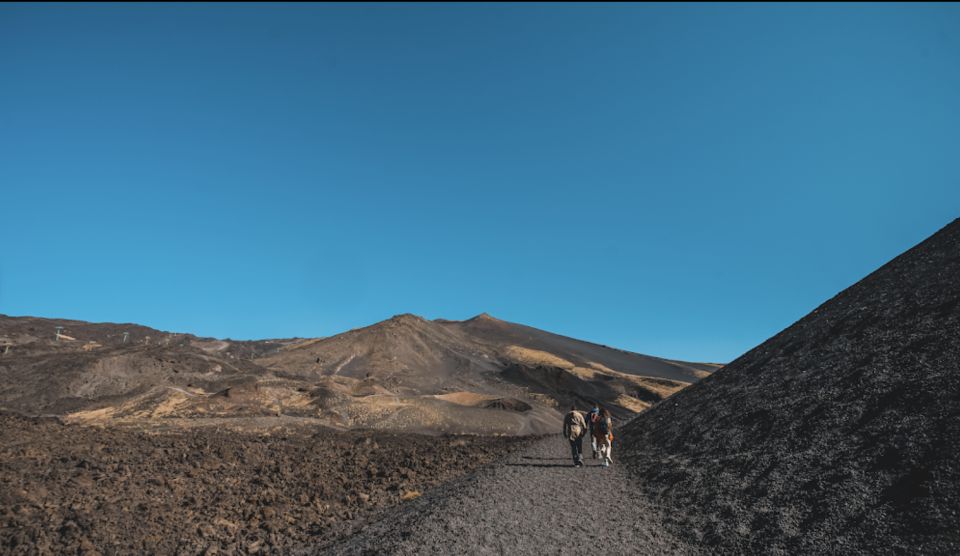 Catania: Etna Morning Tour With Local Flavors and Pickup - Itinerary and Experience