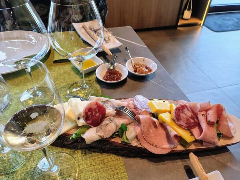 Catania: Etna South Wine & Sicilian Delights Tour - The Itinerary and What to Expect