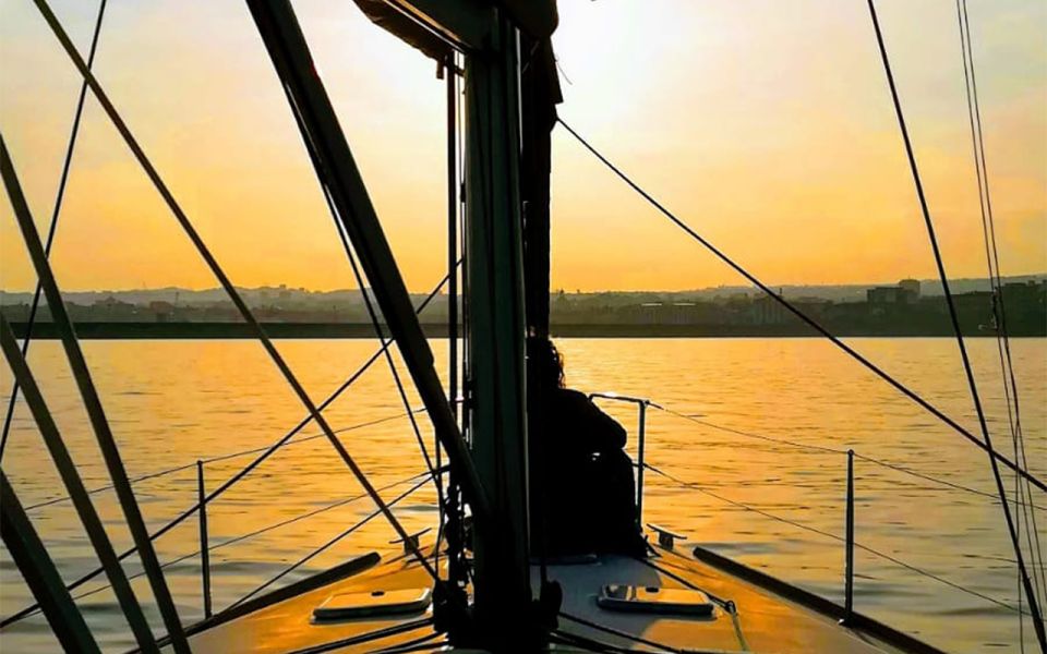 Catania: Guided Sunset Sailing Trip With Snacks & Prosecco - Pricing and Duration