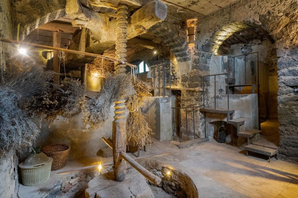 Catania: Guided Winery Tour & Cooking Class - Flexible Cancellation Policy