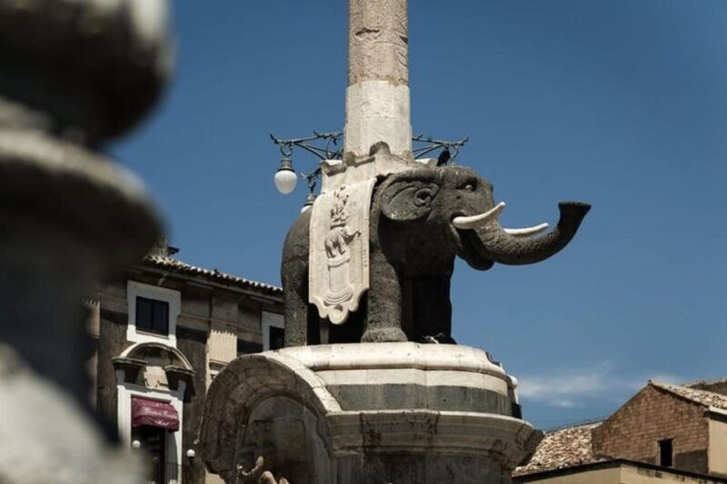 Catania Highlights Walking Tour With A Guide - Guided Experience