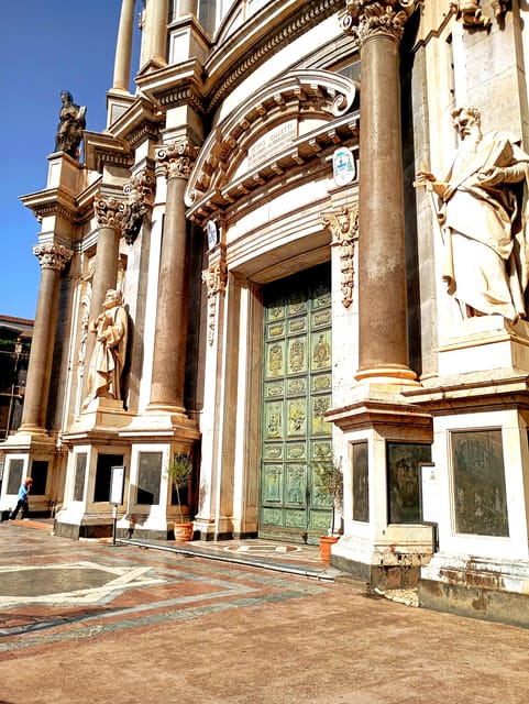 Catania: Sant'Agata and the Baroque of Catania - Witness the Feast of SantAgata in a Documentary Film
