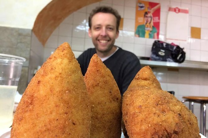 Catania Street Food Walking Tour and Market Adventure - Group Size and Meeting Point