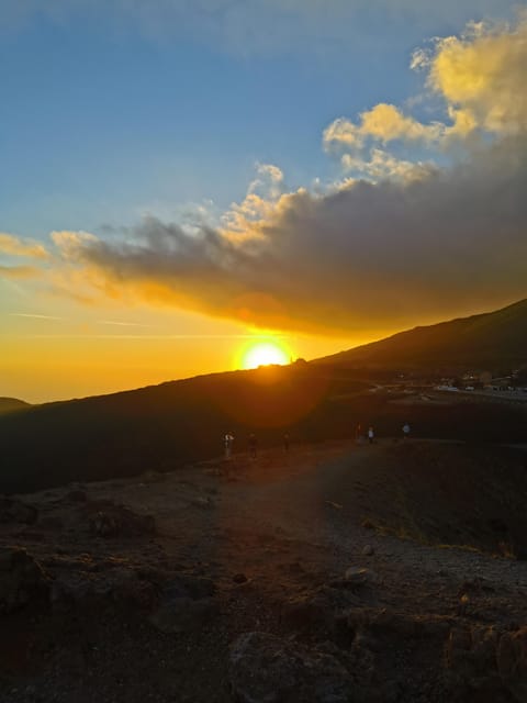 Catania: Sunset Trekking on Mount Etna With Wine Tasting - Key Points